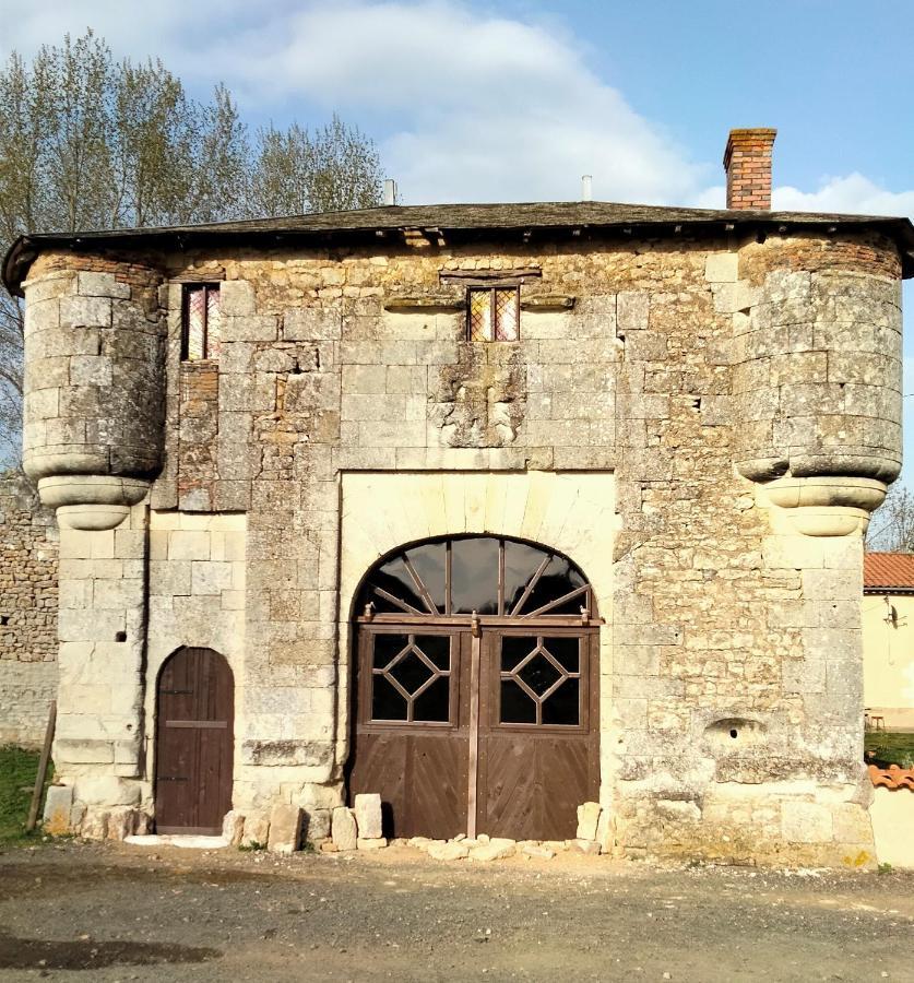 Вилла Gite De L'Octroy Poitou Oiron Экстерьер фото